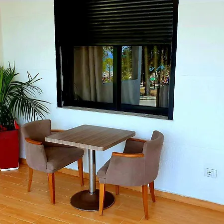 Sea View Te Shero Otel