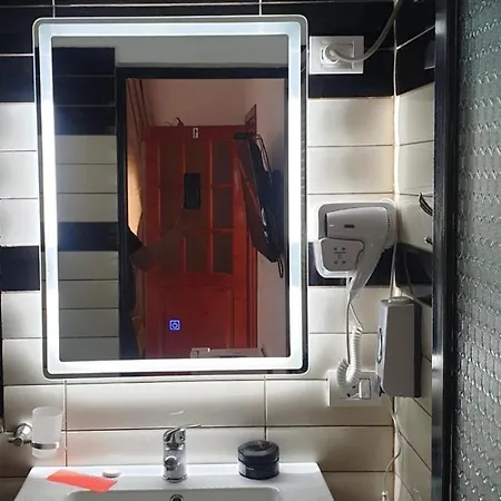 Sea View Te Shero 酒店 *